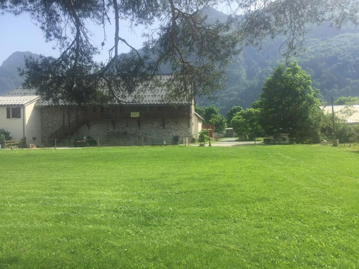 Villa Ferme Noemie  à Le Bourg-dʼOisans Extérieur photo
