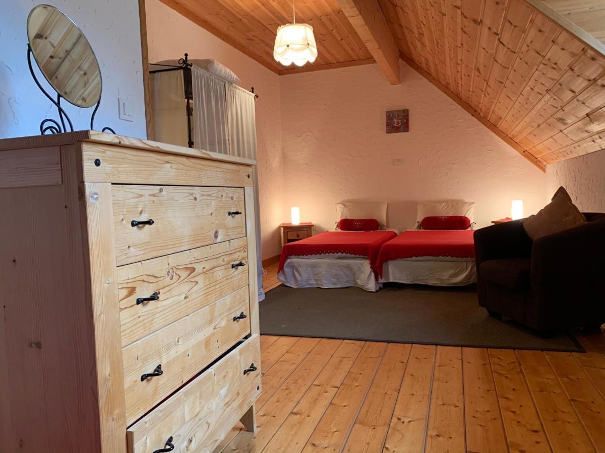 Villa Ferme Noemie  à Le Bourg-dʼOisans Extérieur photo