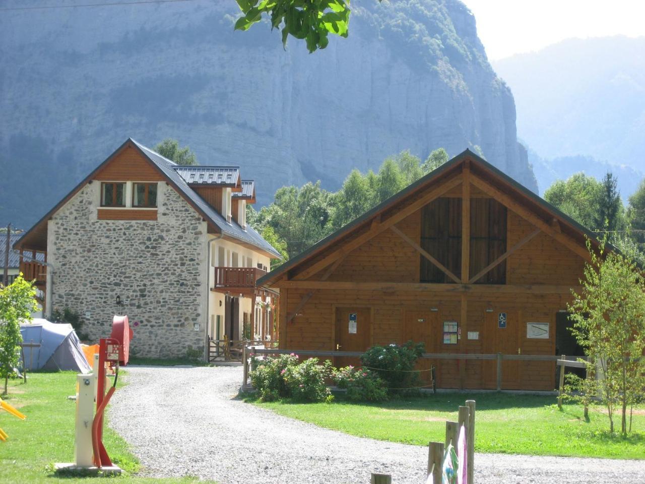 Villa Ferme Noemie  à Le Bourg-dʼOisans Extérieur photo